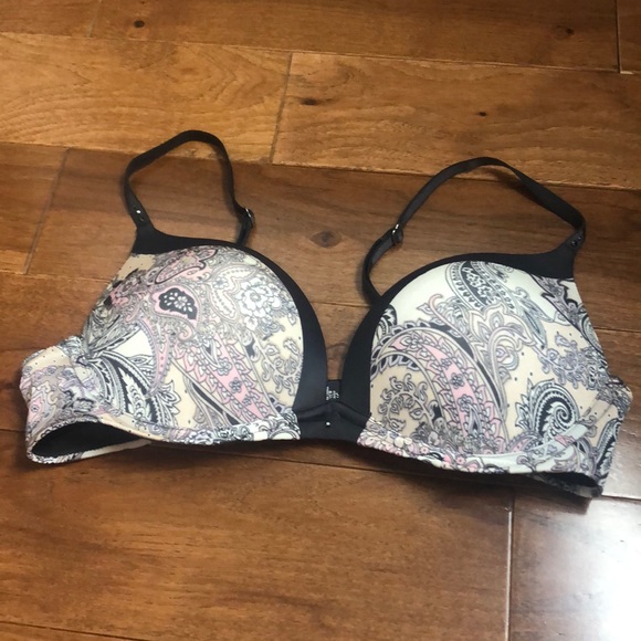 Victoria’s Secret Bio-fit push up bra